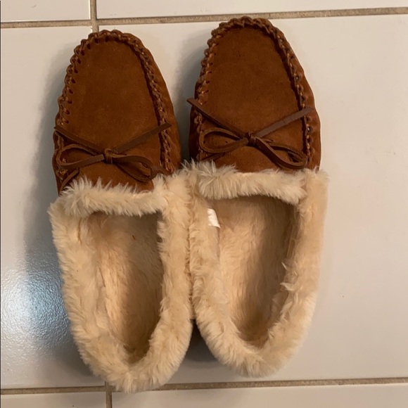 J. Crew Shoes - Like new shearling women’s slippers